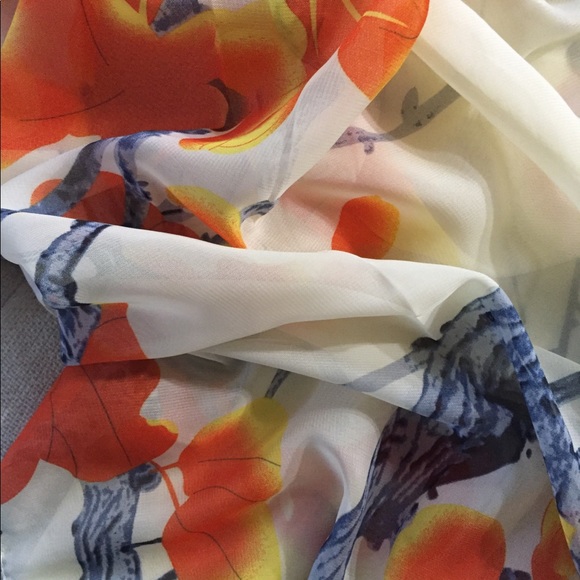 Scarf - Picture 2 of 5